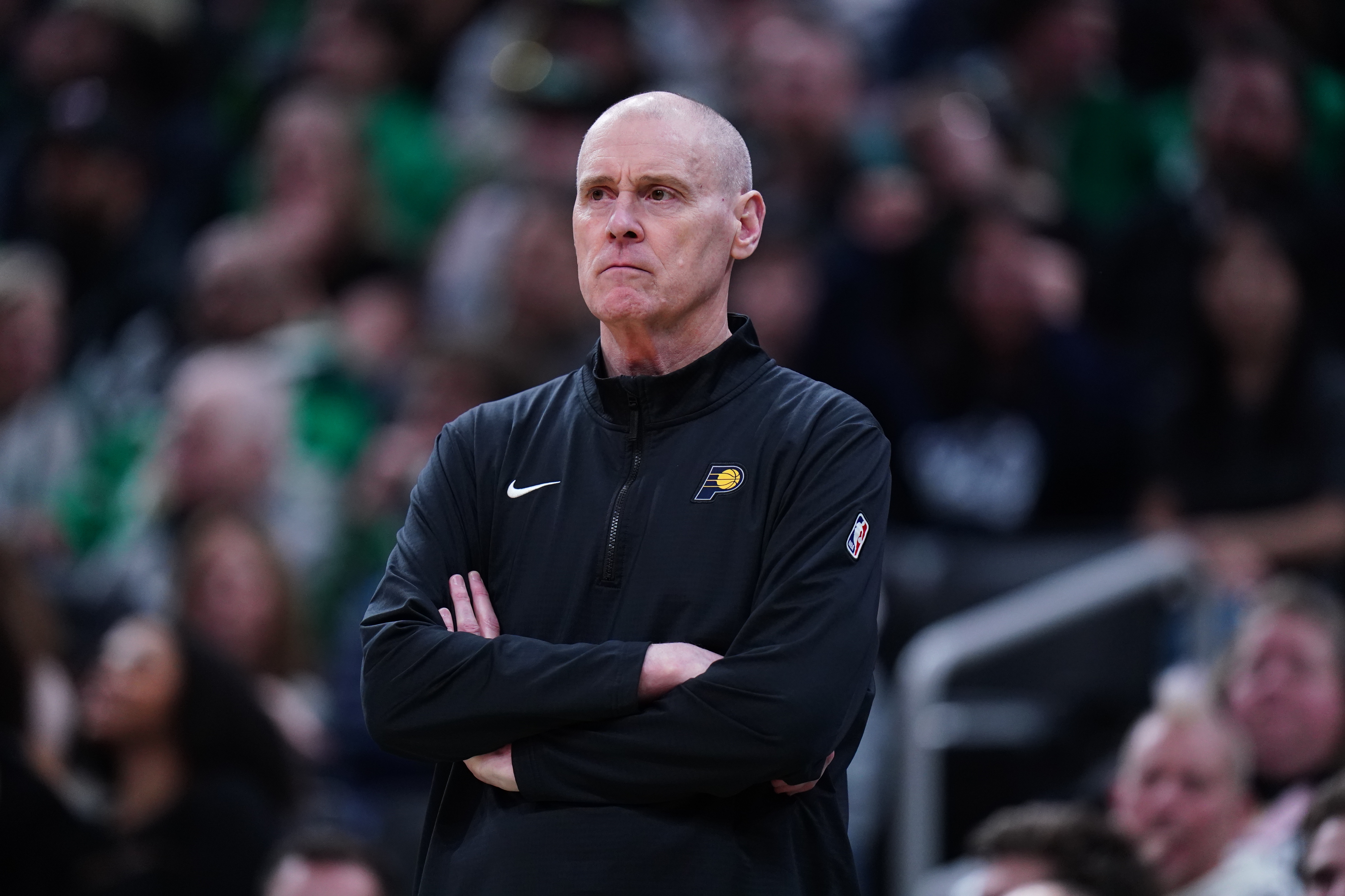 卡萊爾:我們?cè)谂Ρ3謱?zhuān)注 對(duì)手搶下24進(jìn)攻籃板太荒謬了