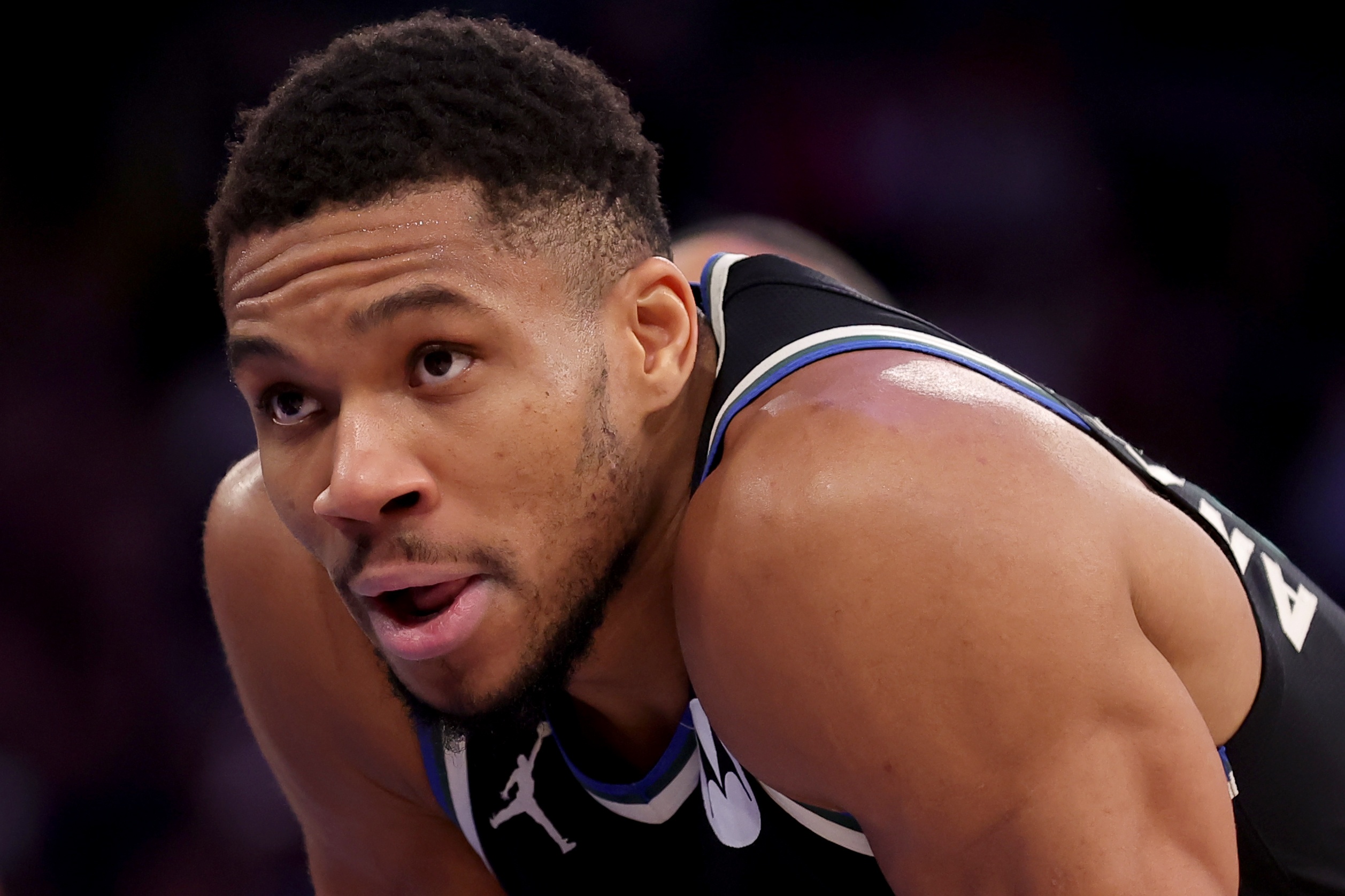 字母哥:我絕對(duì)想未來(lái)達(dá)成3萬(wàn)分 我會(huì)全力以赴去實(shí)現(xiàn)